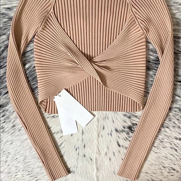 DION LEE “TWIST BACK” MOCK NECK TOP AUS/10 US/4-6 - Picture 10 of 15